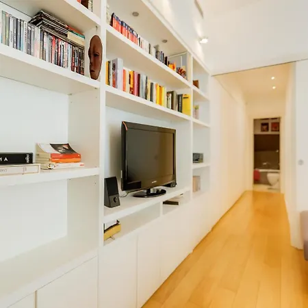 Micol'S Place, Bright Apt 2 Rooms, 2 Toilets, Near Metro, 80 Mq-2