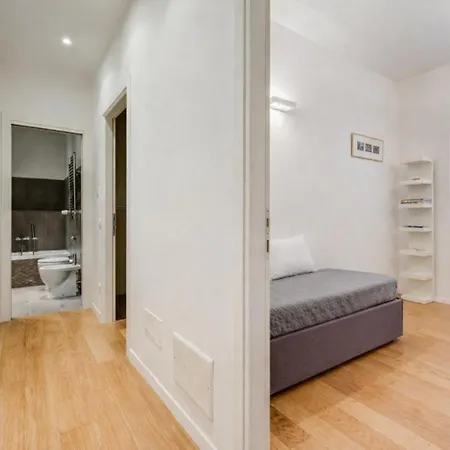 Micol'S Place, Bright Apt 2 Rooms, 2 Toilets, Near Metro, 80 Mq-2